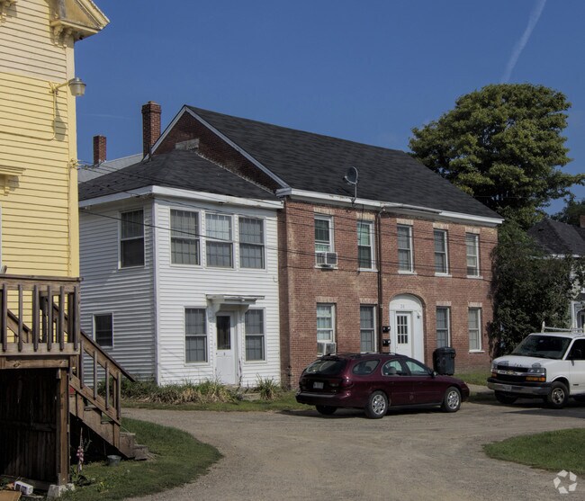 20 Walter St, Bangor, ME 04401 Apartments Bangor, ME