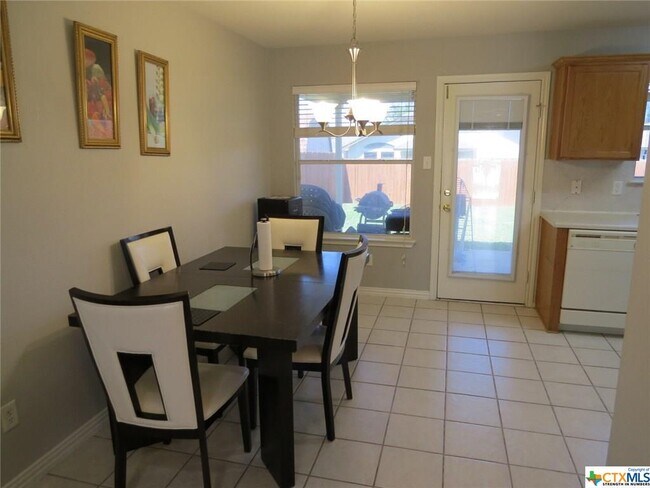 Foto del edificio - 5103 Causeway Ct