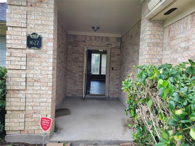 Building Photo - 1627 Glacier Blue Dr