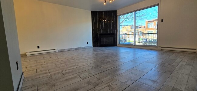 Building Photo - 3234 Rue Mousseau