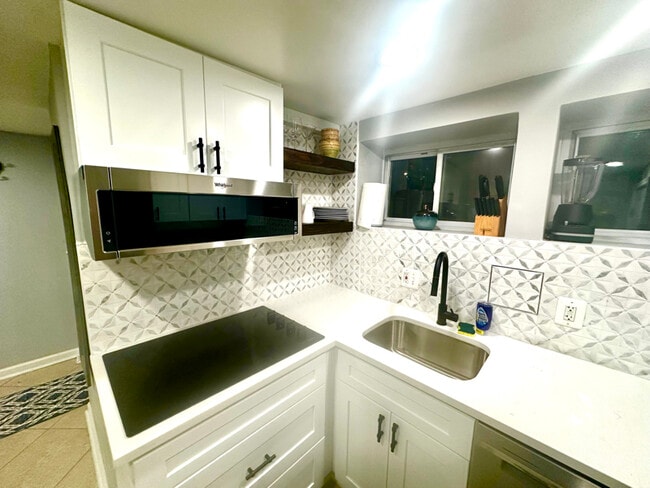 Photo - 613 P St NW Townhome