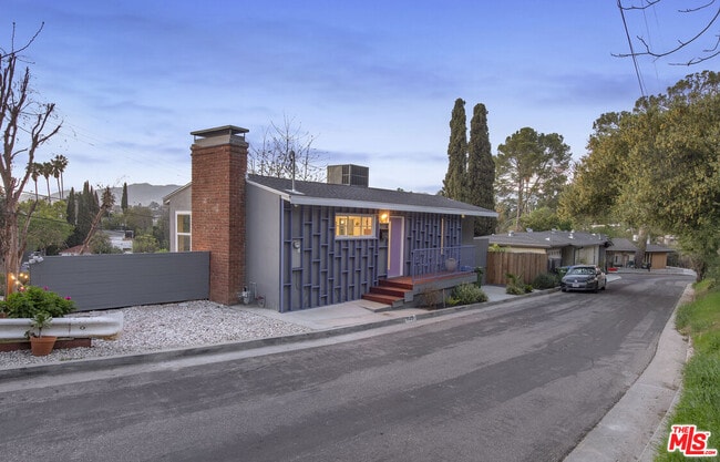 Building Photo - 1125 Oban Dr