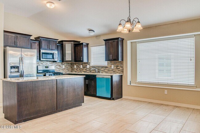 Foto del edificio - 3133 Red Orchard Dr