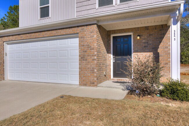 Foto del edificio - Conveniently Located Gate 5 Fort Gordon