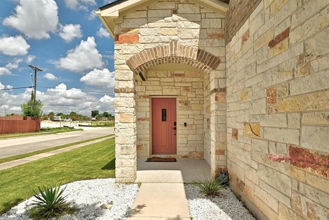 Building Photo - 16300 Travesia Way