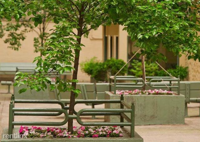 Foto del edificio - 3 br, 1 bath Apartment - 248 W 64th St