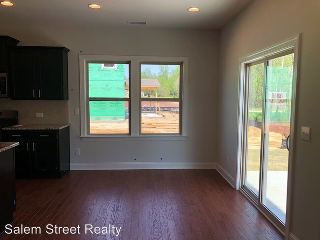 Building Photo - 5 br, 3 bath House - 824 Amber Forest Drive
