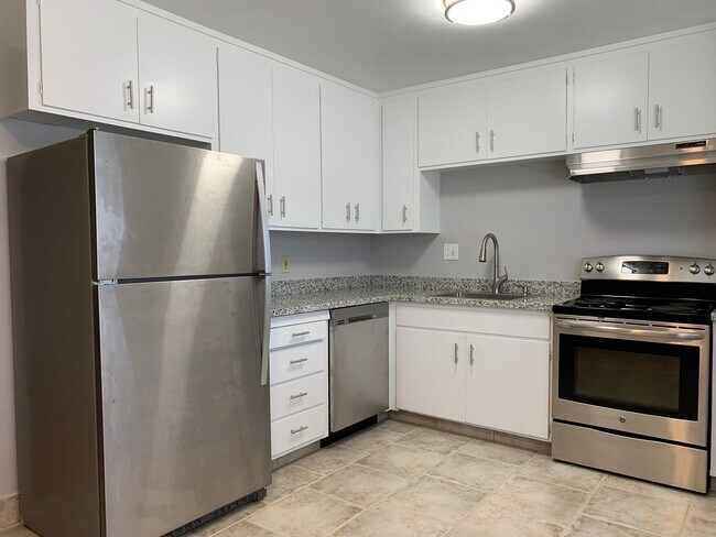 Foto del edificio - 4351 Latimer Ave