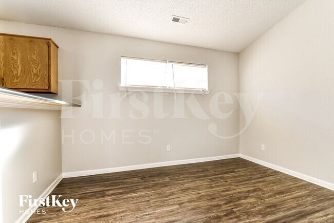 Building Photo - 5133 Sandy Forge Dr