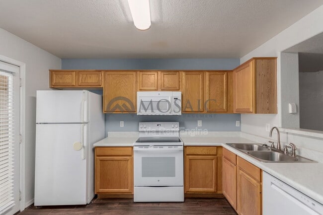 Foto del edificio - 5808 E Brown Rd