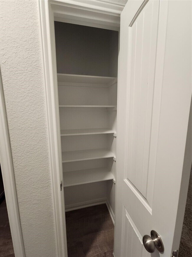 Foto del edificio - 11314 Cora Ln
