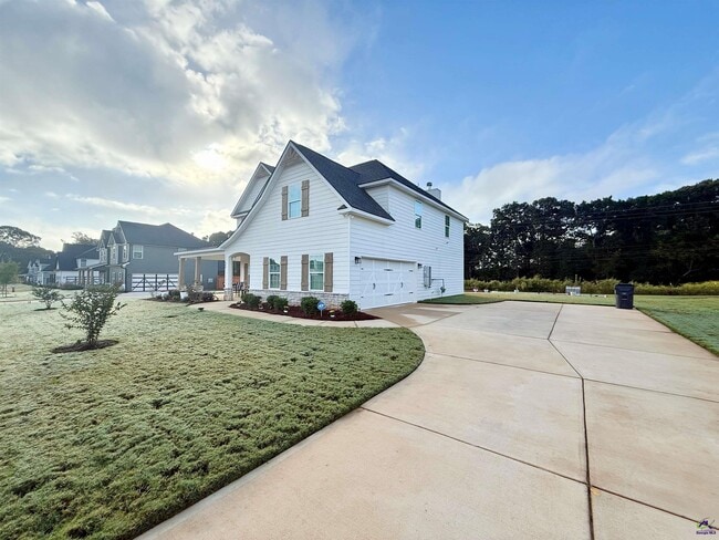 Building Photo - 400 Bella Notte Cir