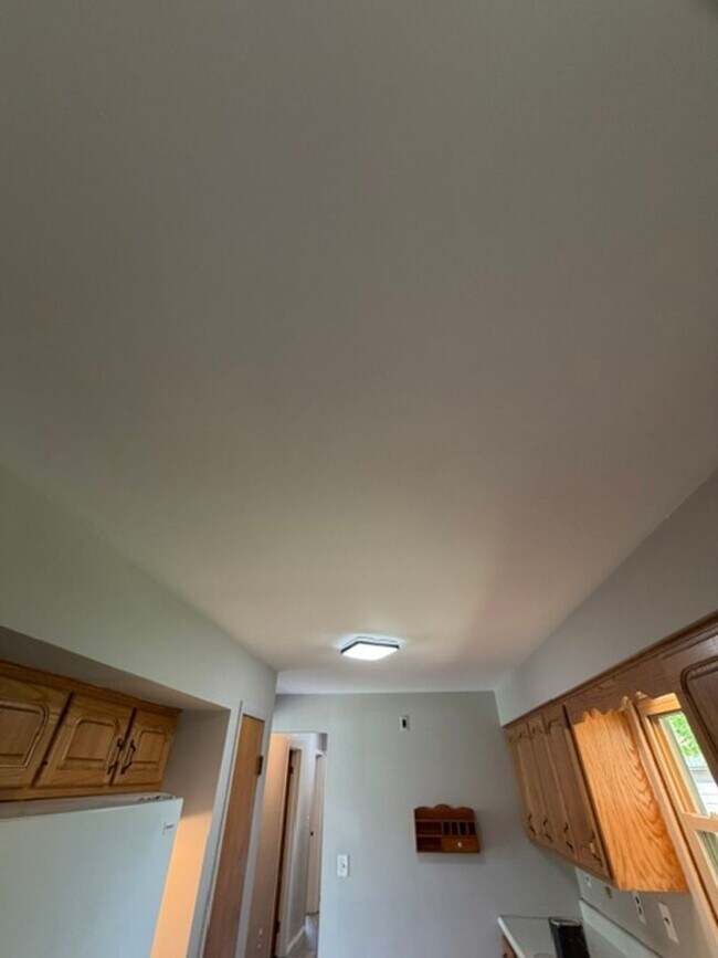 Foto del edificio - House for Rent in Bartonville 3 BR / 1 BA