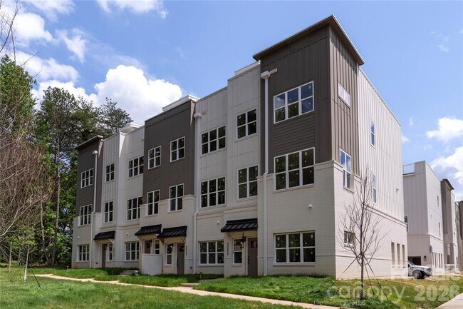 Foto del edificio - 3427 Holabird Ln