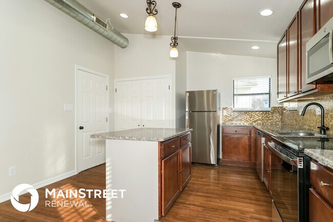 Foto del edificio - 1409 Castle Mill Dr