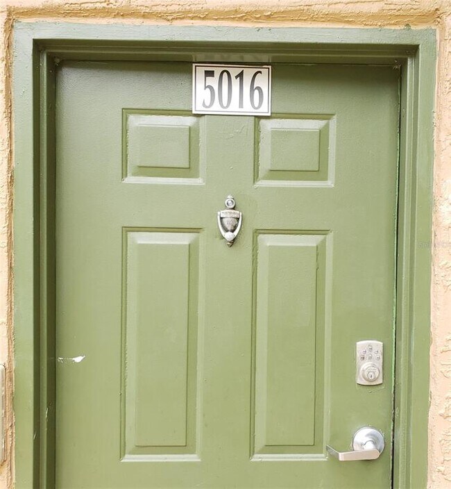 Foto del edificio - 5016 Sunridge Palms Dr