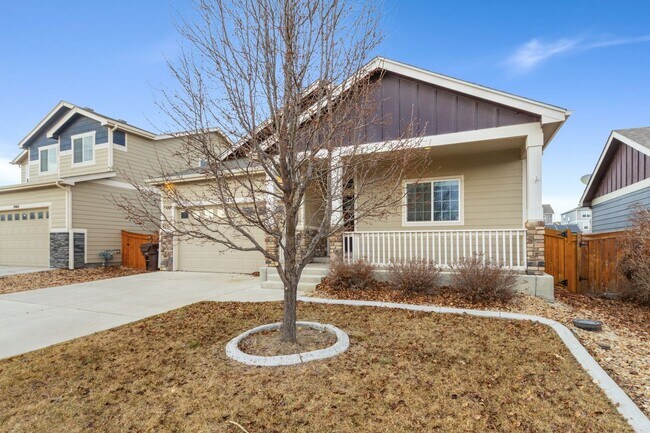 Foto del edificio - Spacious Modern 5-Bedroom Ranch Home in Hidden Valley Farm