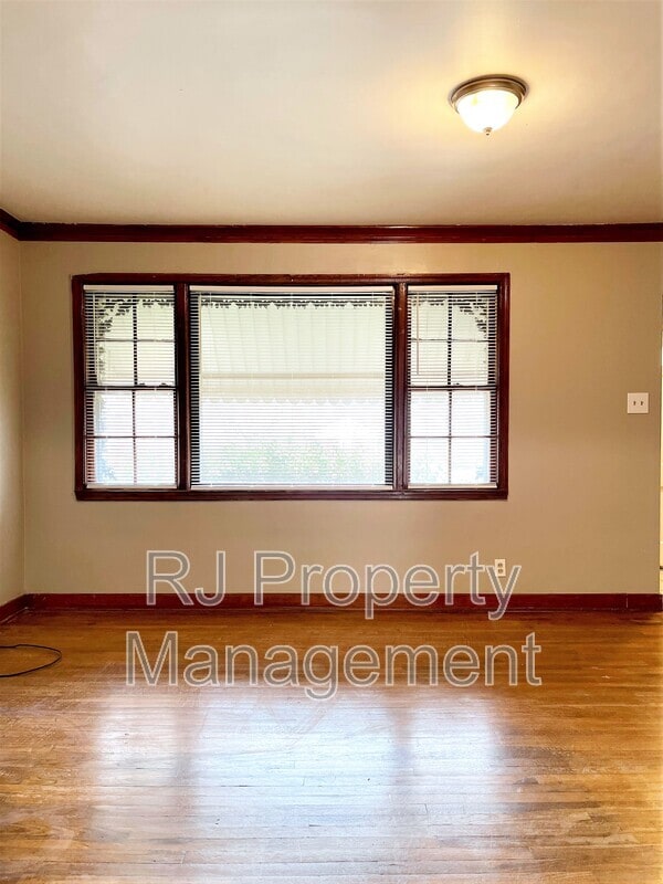 Building Photo - 3268 E Rosita Cir