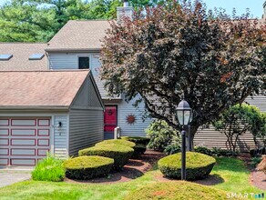 Building Photo - 6 Ledgewood Dr
