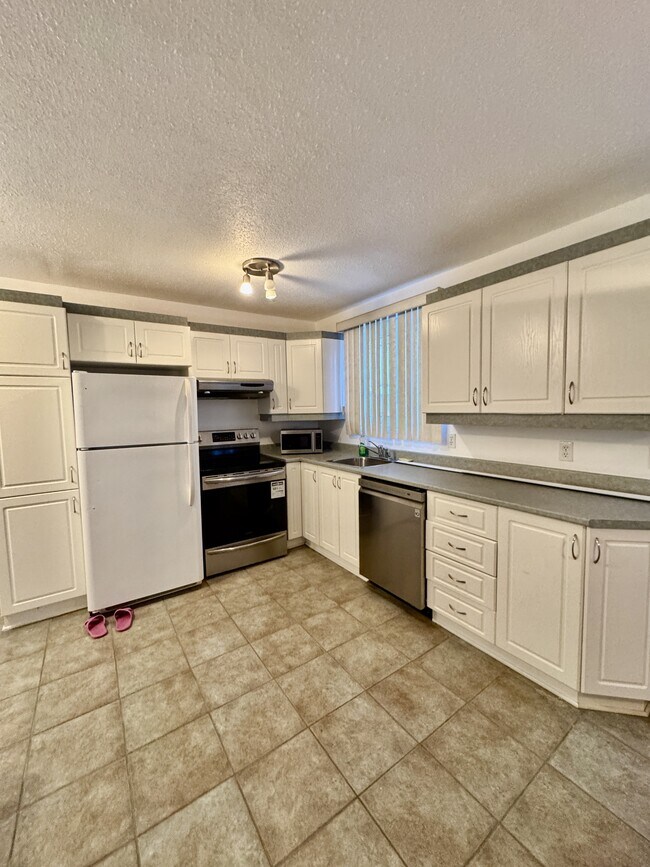 Photo du bâtiment - 412 Rue Murphy