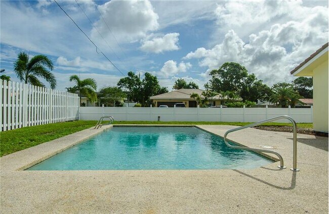Foto del edificio - 102 St Cloud Ln