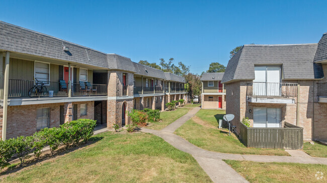 Building Photo - Palms on Rolling Creek