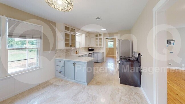 Foto del edificio - 3216 Marys Ln