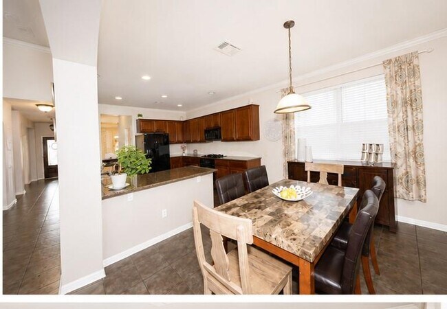Building Photo - 1210 Ritter Dr