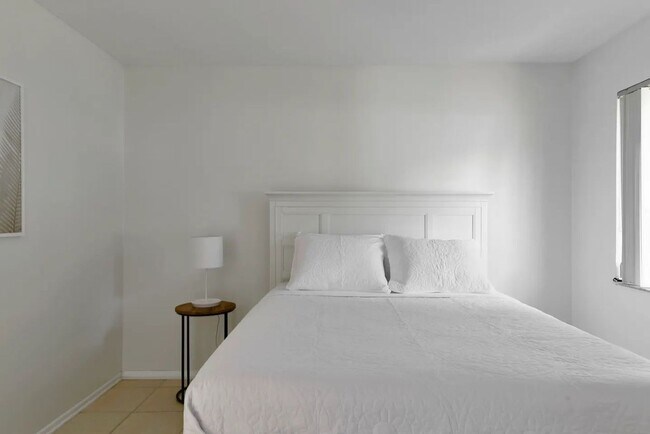 Foto del edificio - 580 Skinner Blvd