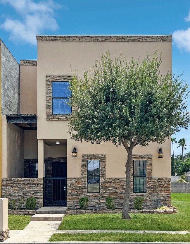 Building Photo - 6808 N 4th St