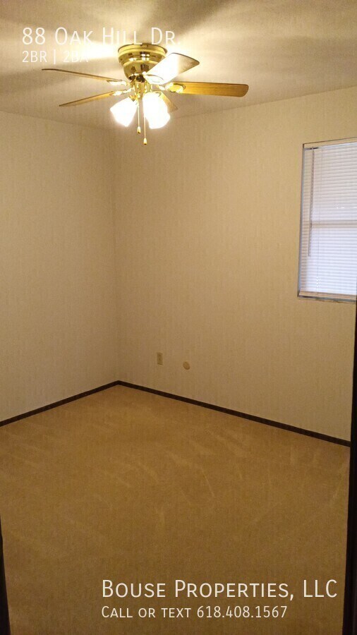 Foto del edificio - 88 Oak Hill Dr