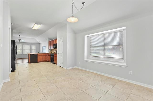 Building Photo - 2301 Aurora Dr
