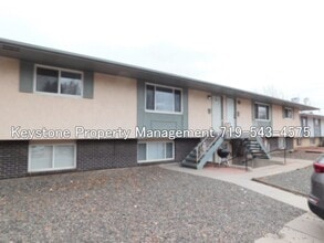Building Photo - 227 Bonnymede Rd