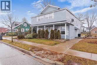 Building Photo - 21 Pearl St W