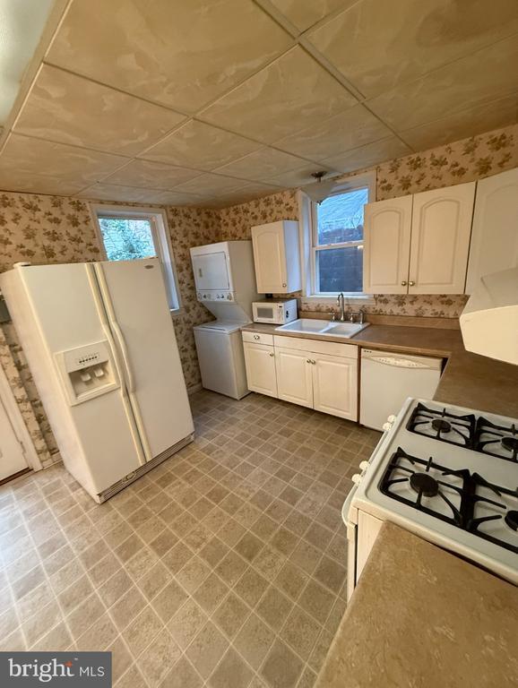 Building Photo - 15 N Lee St