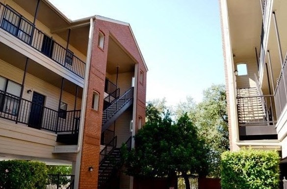 Foto del edificio - 106 E 30th St