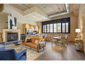 Building Photo - 525 N 3rd St