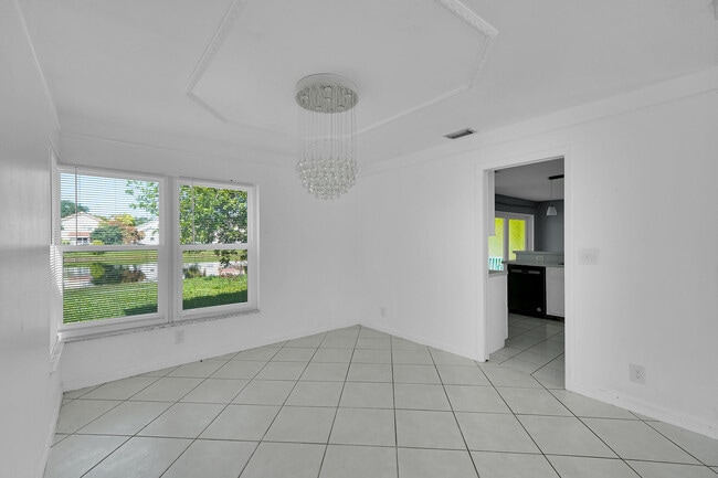 Foto del edificio - 2865 NW 68th Ln