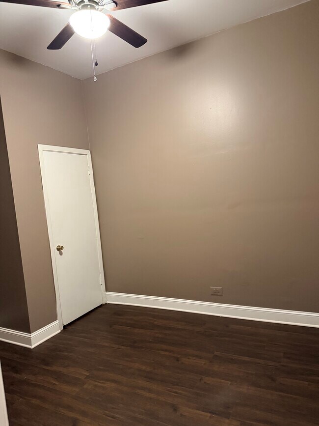 Foto del edificio - 635 W 62nd St