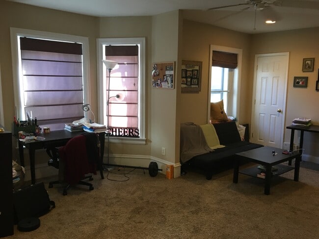 Building Photo - 813 Greenwood Ave