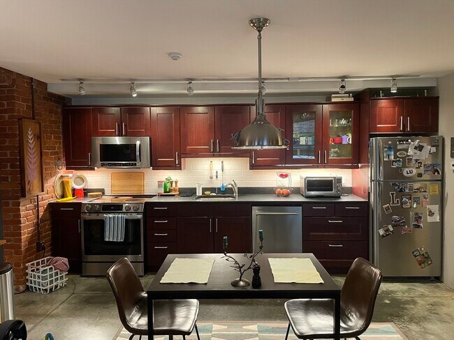Foto del edificio - 1760 Beacon St