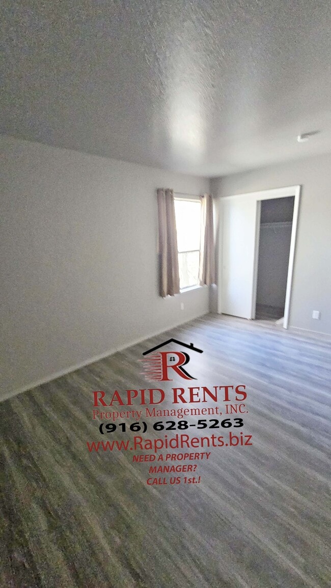 Foto del edificio - 9157 Newhall Dr