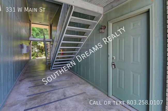 Building Photo - 331 W Main St