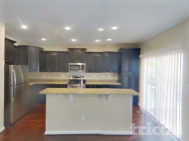 Building Photo - 1032 Pultney Ln