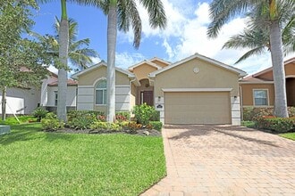 Building Photo - 8100 Banyan Breeze Way