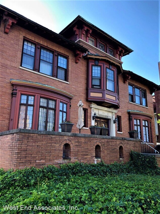 Primary Photo - 4 br, 3.5 bath House - 25 S 15th St