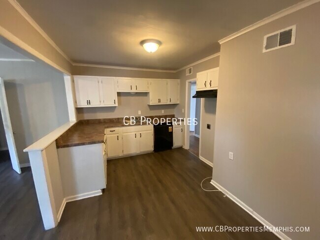Building Photo - 1832 Tahiti Ln