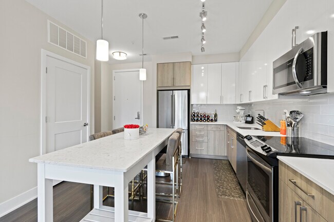 Foto del edificio - 145 Riverhaven Dr