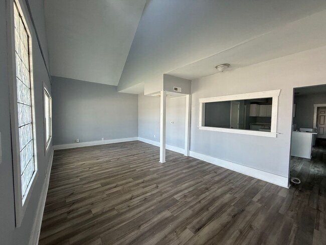 Foto del edificio - 2809 Columbia Ave