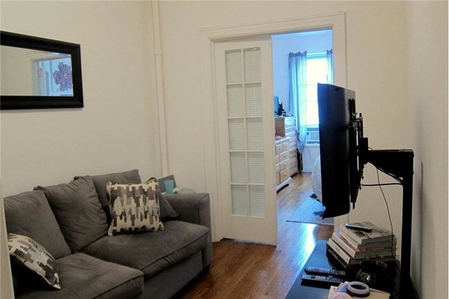 Foto del edificio - 521 E 85th St